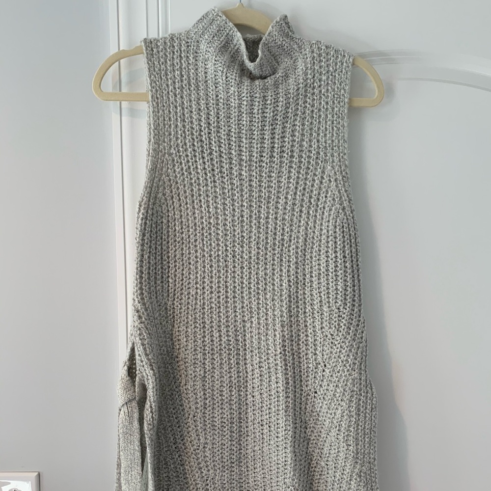 banana republic turtle neck vest sweater